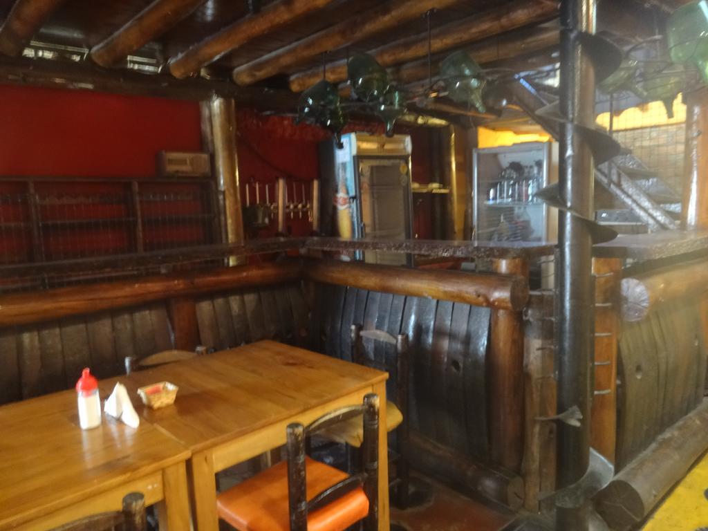 Hostel Internacional Mendoza Exterior photo