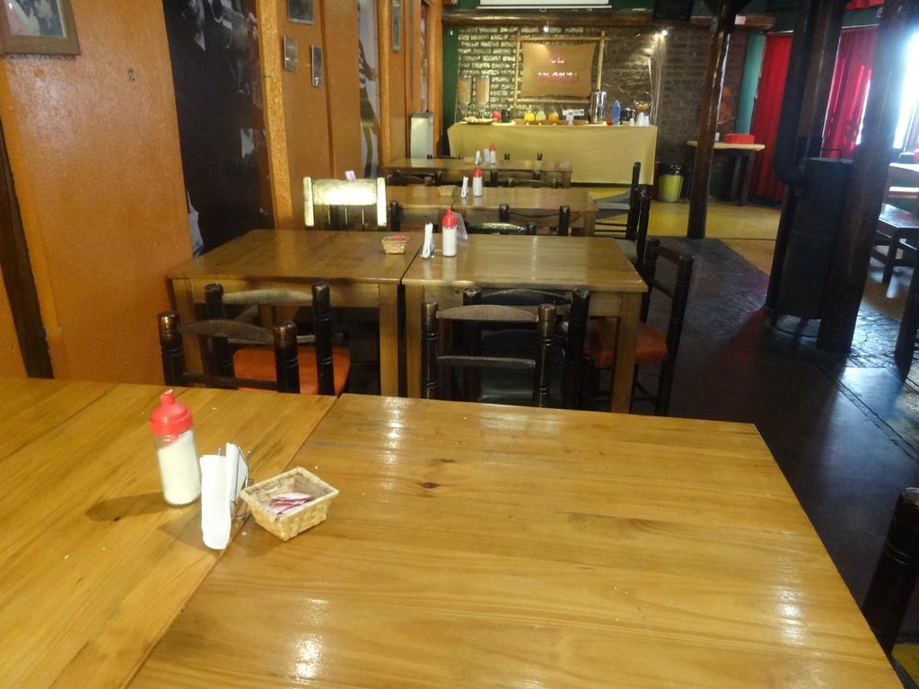 Hostel Internacional Mendoza Exterior photo