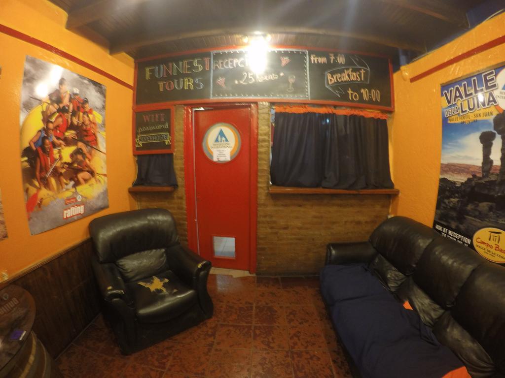 Hostel Internacional Mendoza Exterior photo