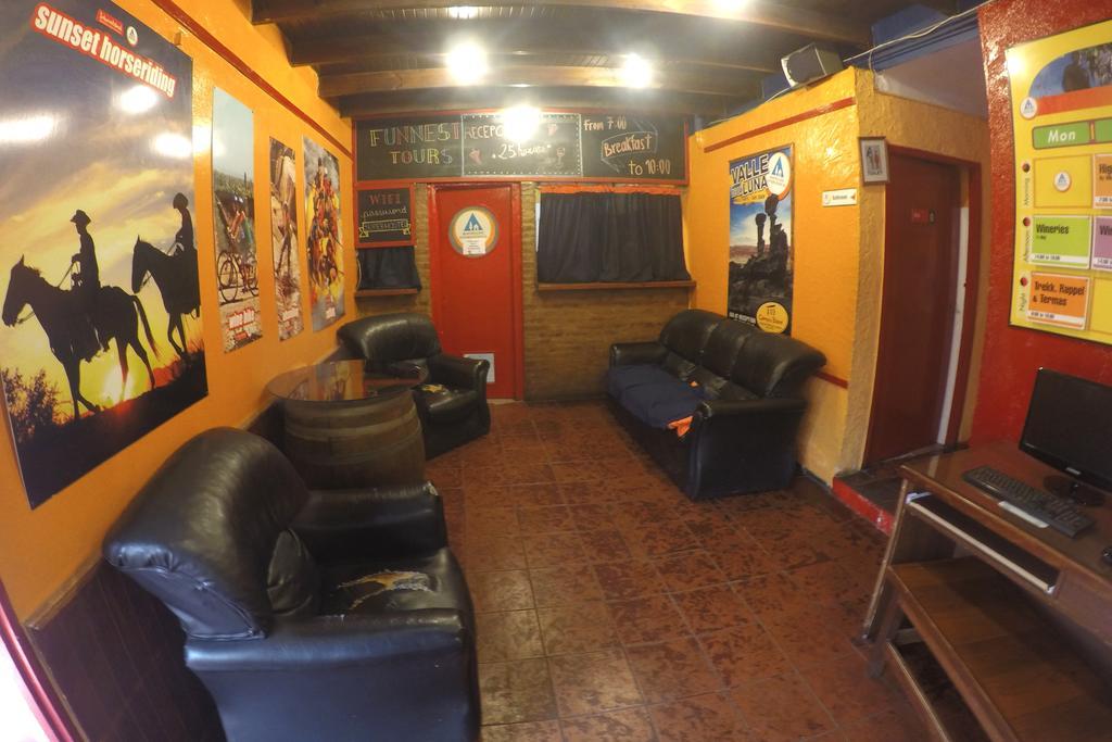 Hostel Internacional Mendoza Exterior photo